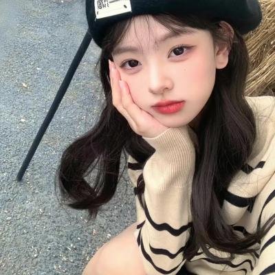 在此一群